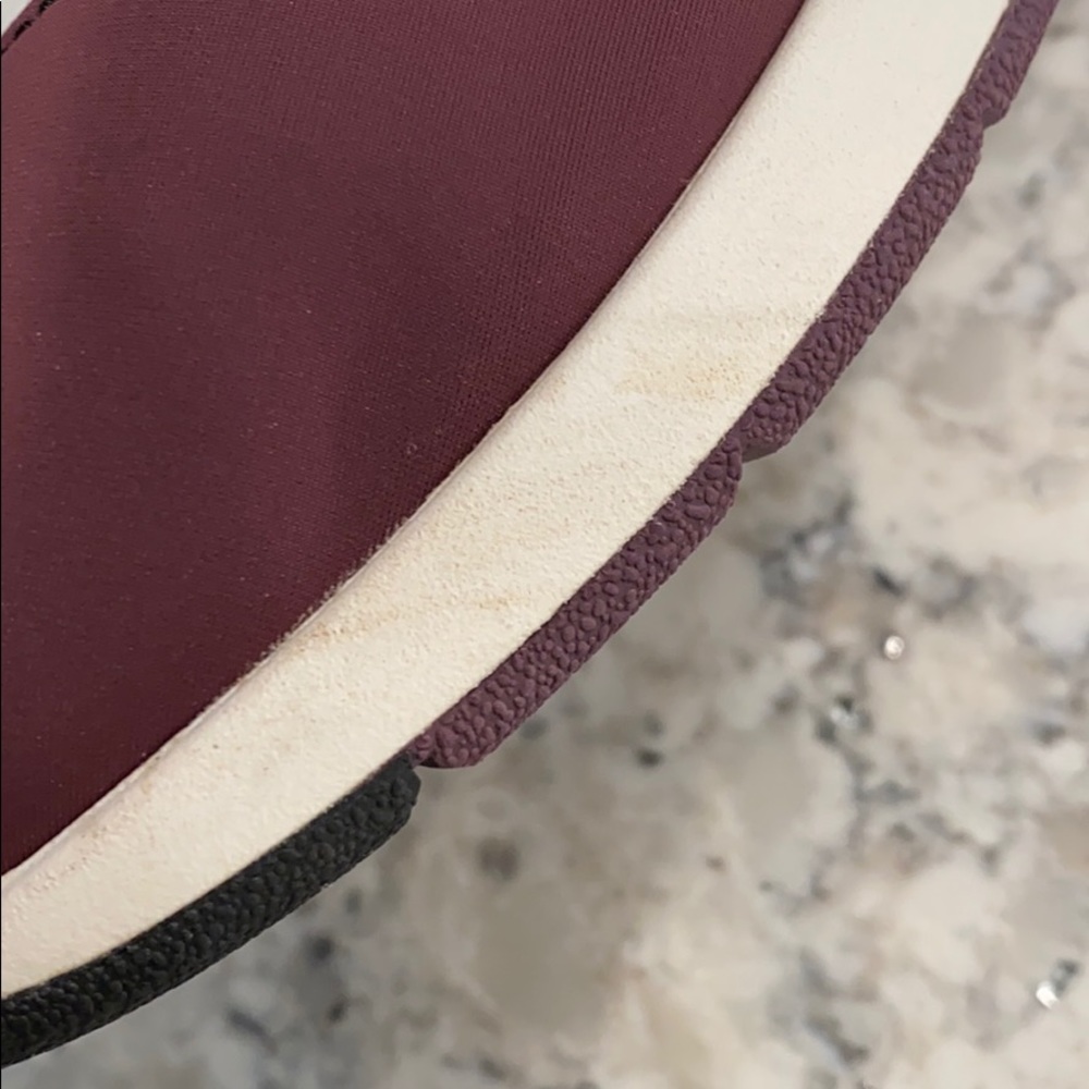 Vionic slip ons - Picture 13 of 13